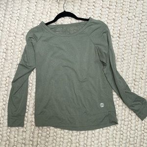 Long sleeved active shirt